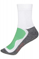 Wit/groen (ca. Pantone white
142-13C)